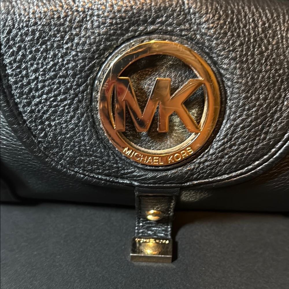 VINTAGE Y2K Michael Kors Black Fulton Pebbled Leather Satchel with Gold Hardware - Picture 7 of 16